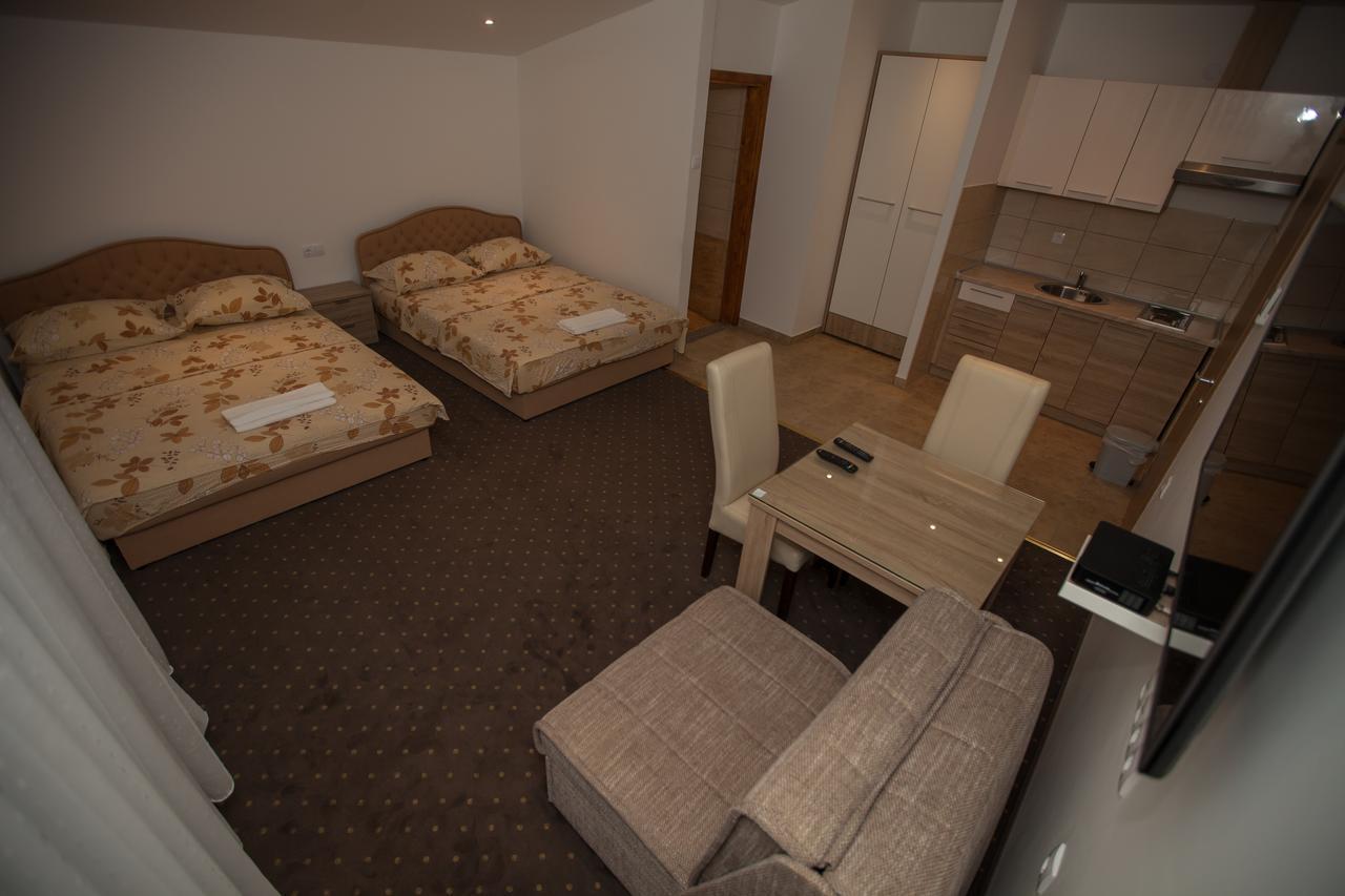 Ninkovic Hotel Trebinje Buitenkant foto