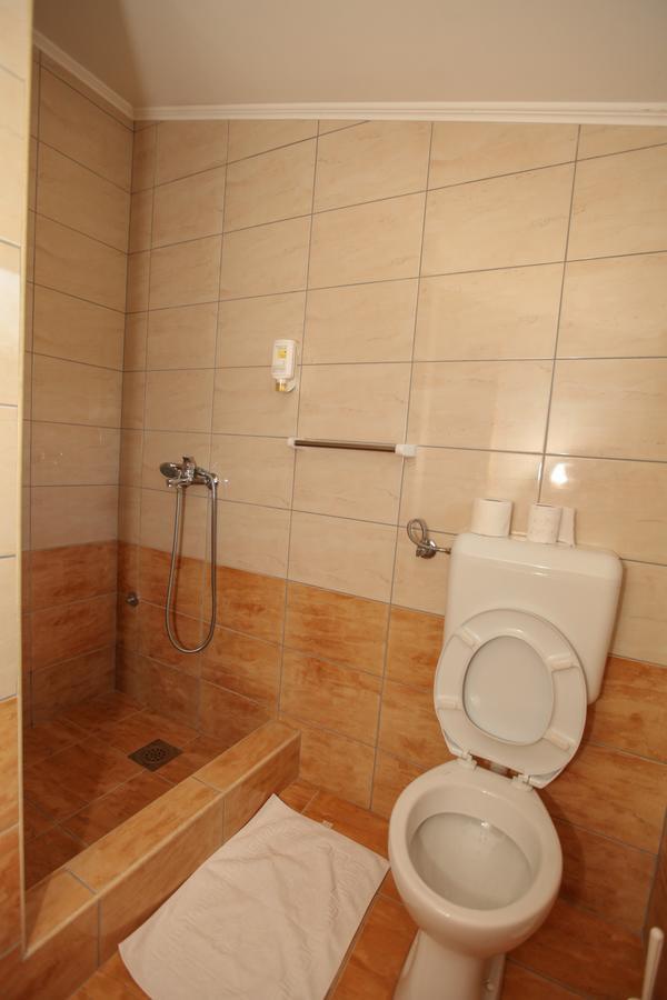 Ninkovic Hotel Trebinje Buitenkant foto
