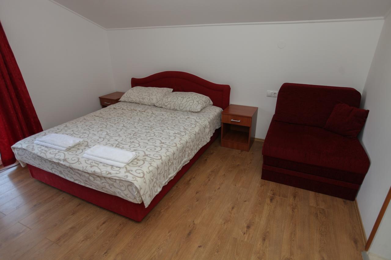 Ninkovic Hotel Trebinje Buitenkant foto