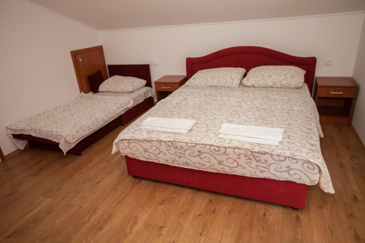 Ninkovic Hotel Trebinje Buitenkant foto